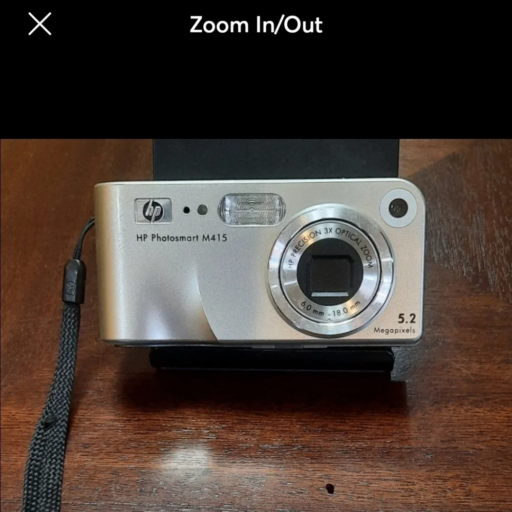 HP PhotoSmart M415 Digital Camera with InstantShare